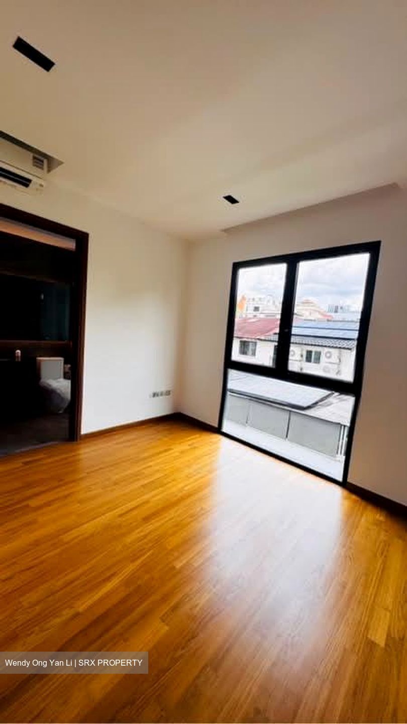 Sembawang Straits Estate (D27), Terrace #571870491